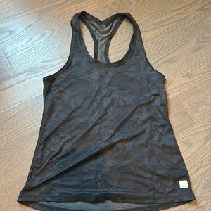 Vuori camo racer back tank. Size S
